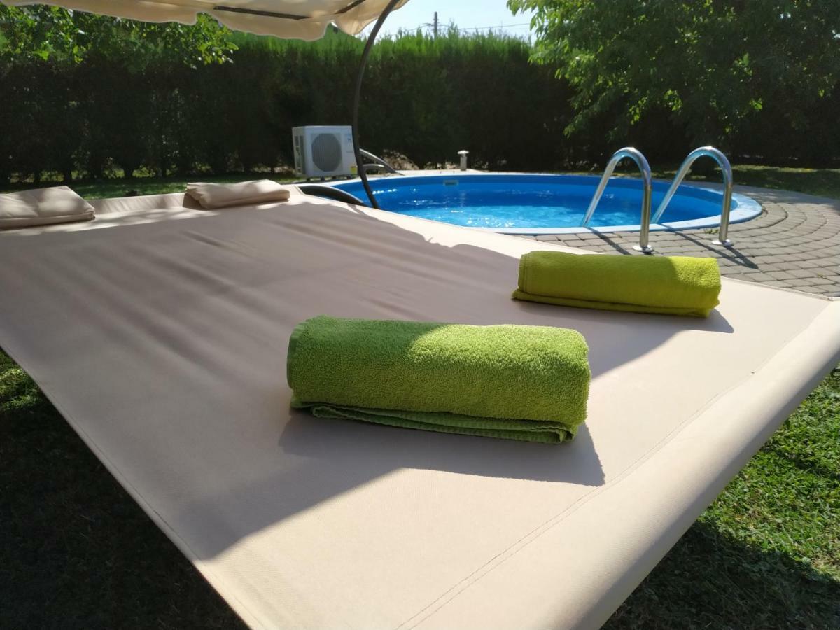 Apartamento Orient Relax Garden Keszthely Exterior foto